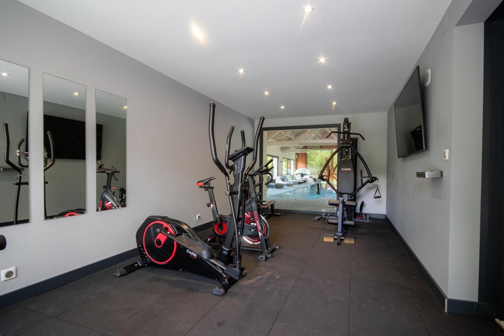 Logis Hotel Le Regal & Spa 생디에데보주 외부 사진