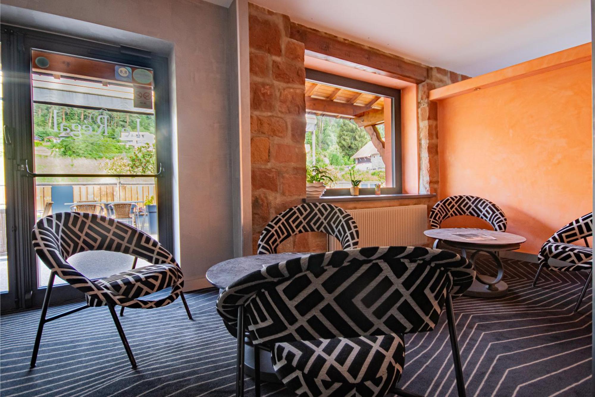 Logis Hotel Le Regal & Spa 생디에데보주 외부 사진