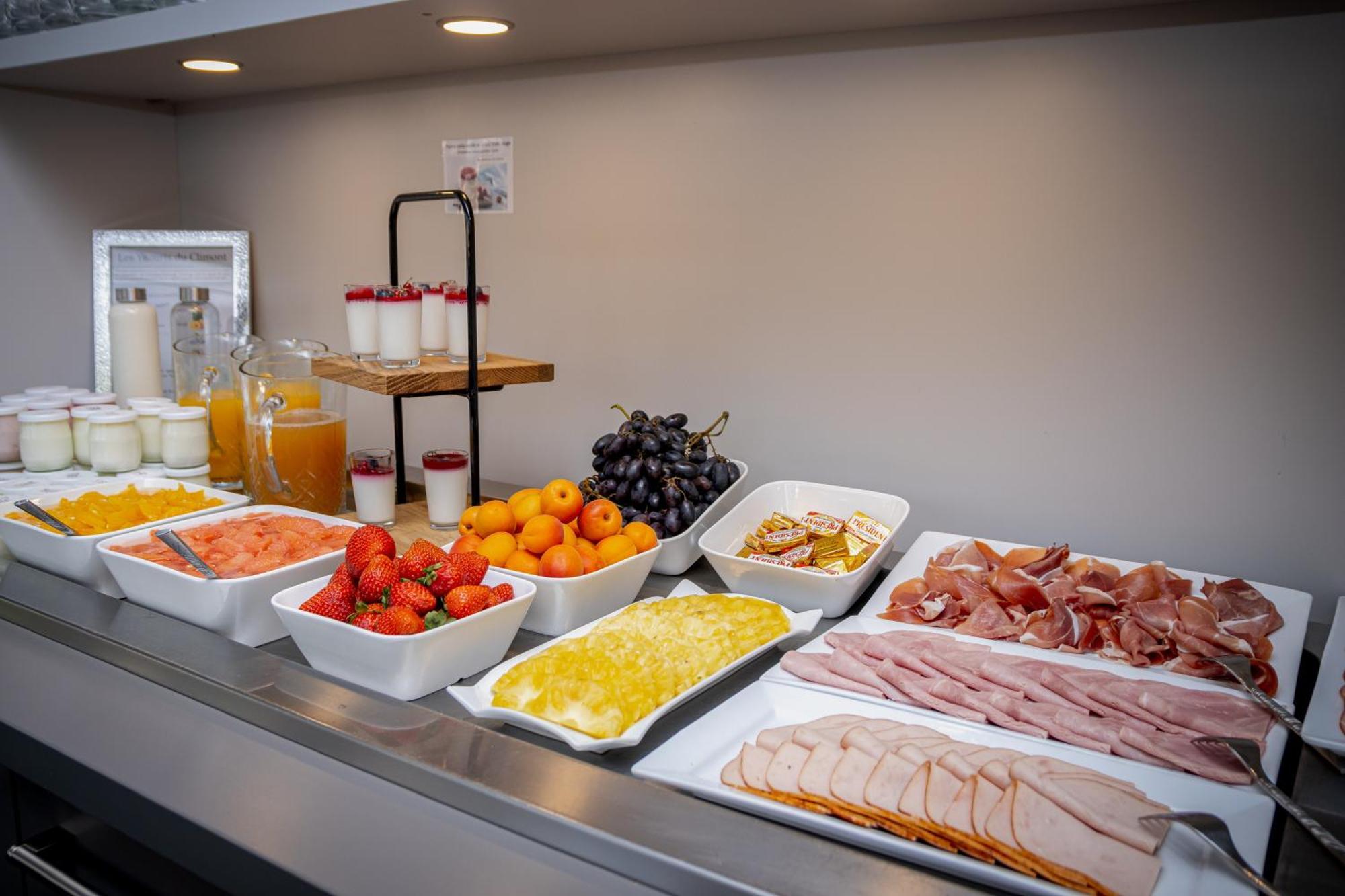 Logis Hotel Le Regal & Spa 생디에데보주 외부 사진