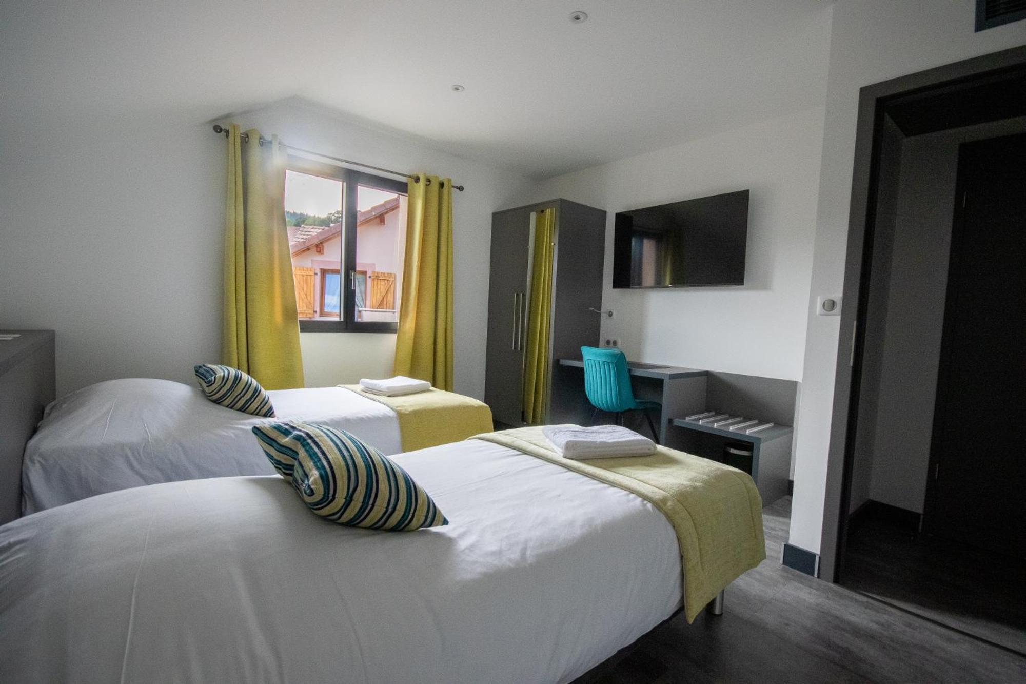 Logis Hotel Le Regal & Spa 생디에데보주 외부 사진