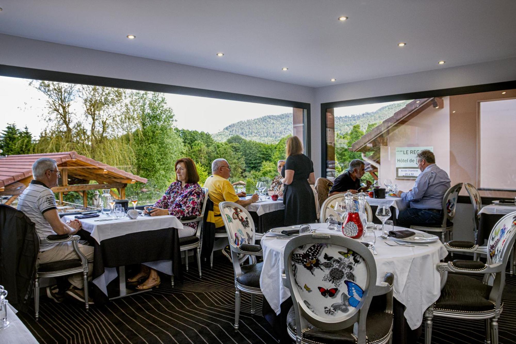 Logis Hotel Le Regal & Spa 생디에데보주 외부 사진