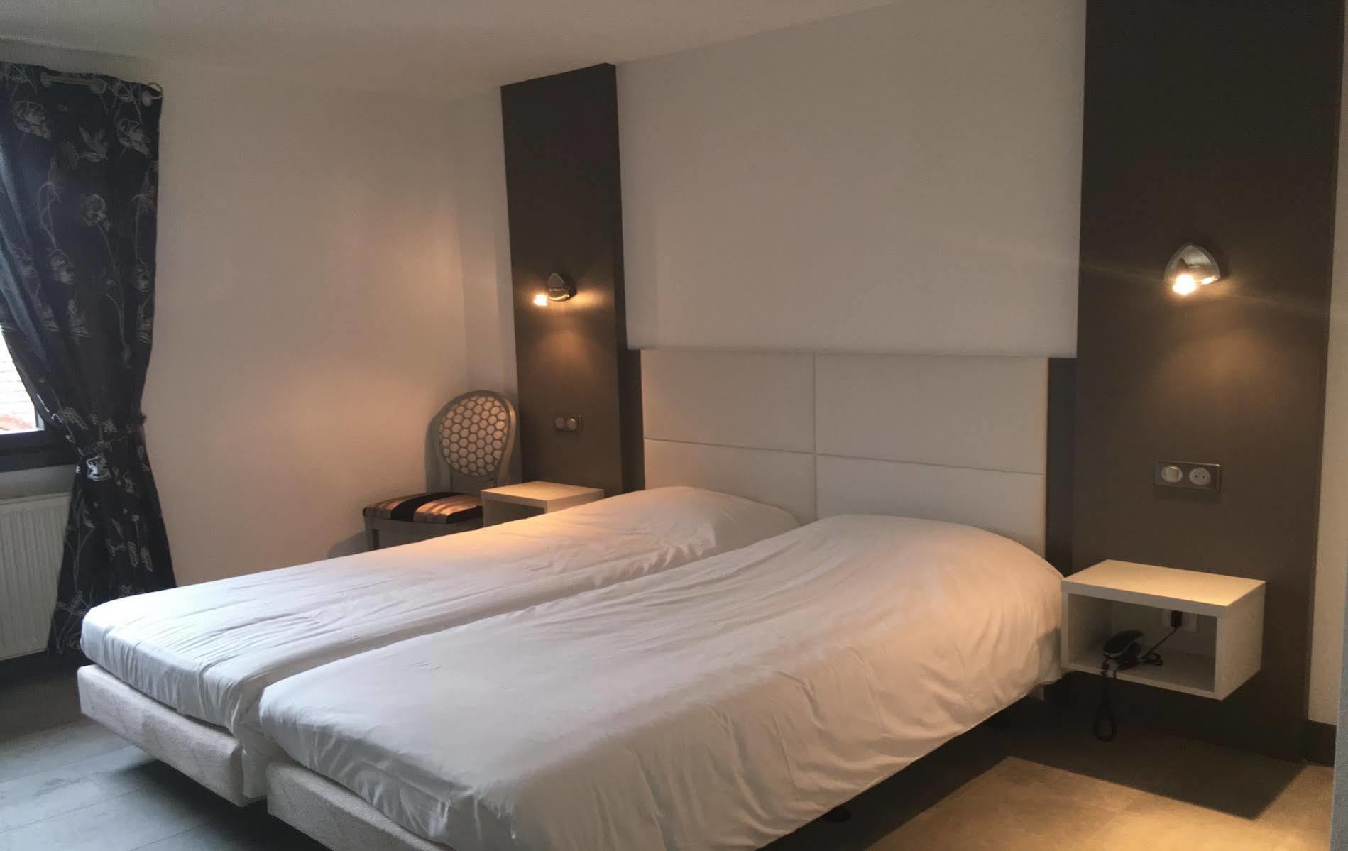 Logis Hotel Le Regal & Spa 생디에데보주 외부 사진